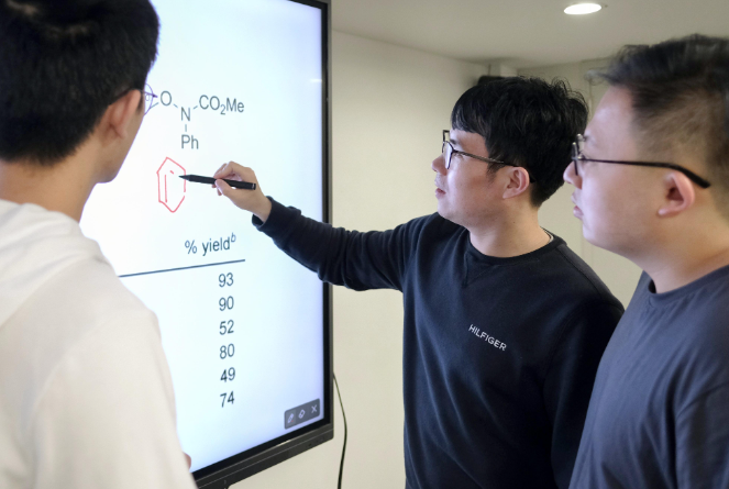 張夏衡團(tuán)隊(duì)Nature：“一步法”改造芳香胺 有望降低藥物合成工藝成本